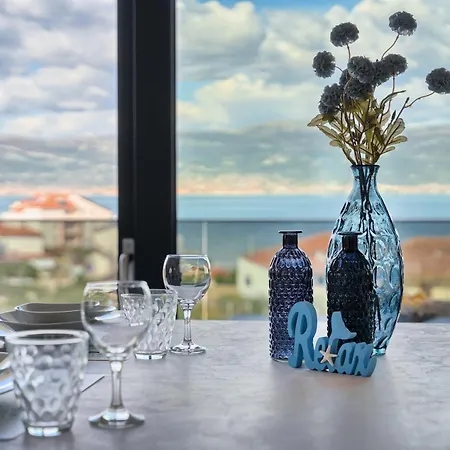 Niki's Sea-view Daire
